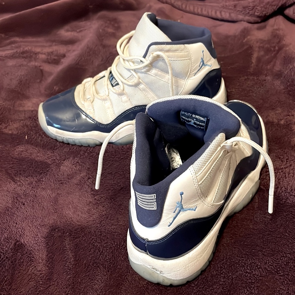 Jordan 11 mids, navy Blue and white